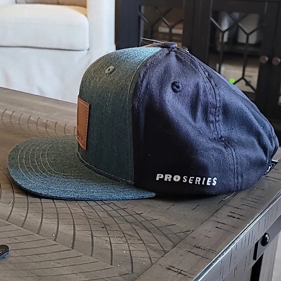 PGA Tour Hat ProSeries - Picture 2 of 6
